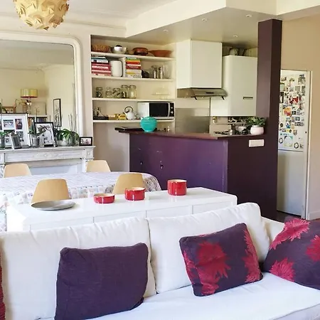 Cosy In Center Apartment